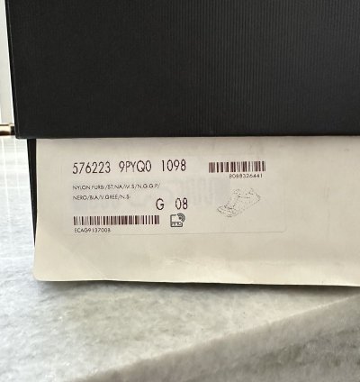 Gucci Screener sneaker in suede black green red color