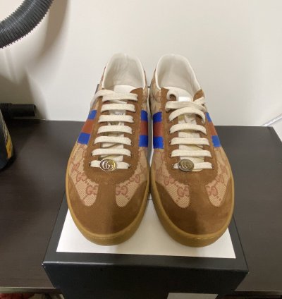 Gucci sneaker sz 10us(9 in Gucci)