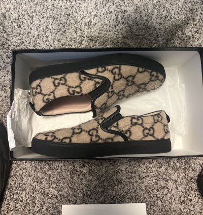 Gucci whool slip-on beige