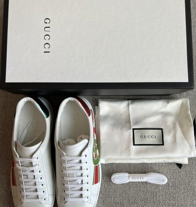 Interlocking Ace sneakers
