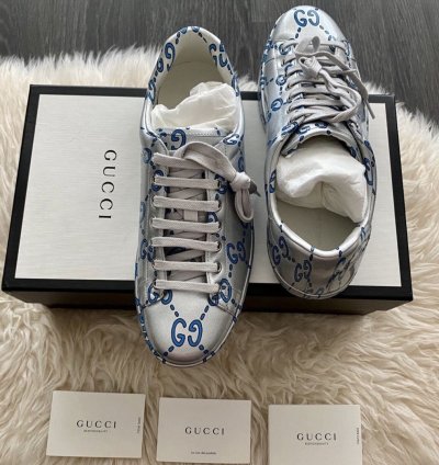 Limited Edition Brand New Runway ACE GG Logo Leather Sneaker