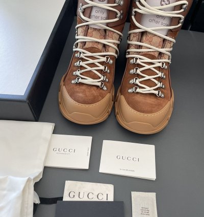 Limited Edition Rare Brand NEW Runway Track Leather Boots