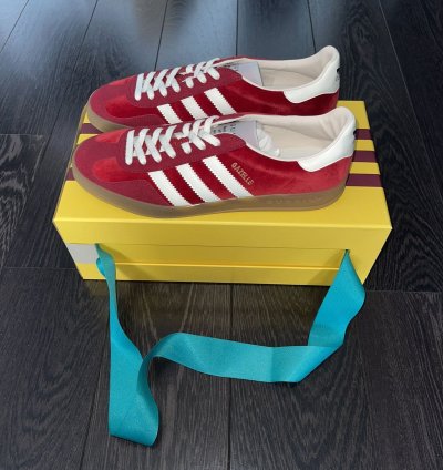 NEW - Gucci Adidas Gazelle Red Velvet US11