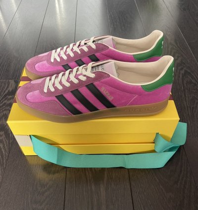 NEW - Gucci Adidas Gazelle Suede Pink