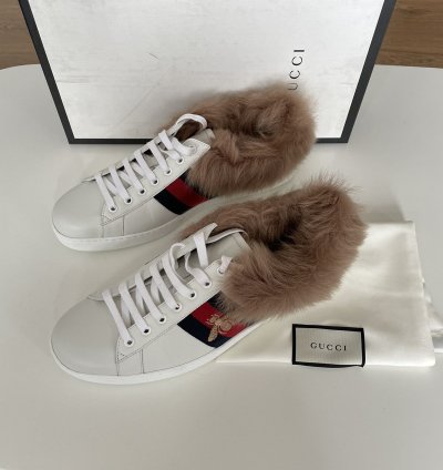 New ace sneakers with fur