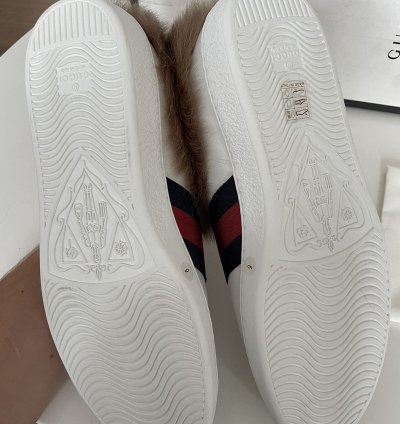New ace sneakers with fur