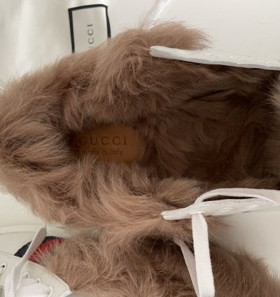New ace sneakers with fur