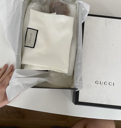 New ace sneakers with fur