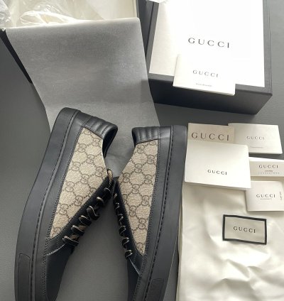 New Rare Limited Edition Supreme Gucci Logo Leather Sneaker
