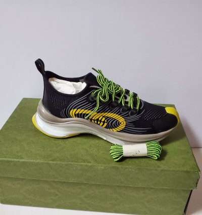 NIB Gucci Run technical knit fabric sneakers 9 US 10