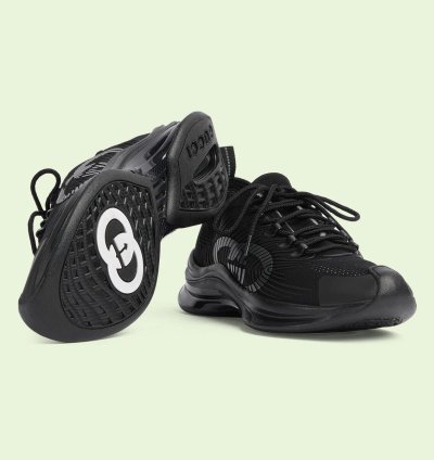 o1s1wg110125 Run Sneakers in Black