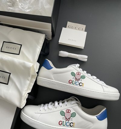 Rare Brand NEW Super Runway Embroidery Tennis Logo Sneaker