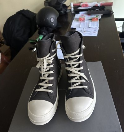 Rick Owens Ramons Dark Dust Milk