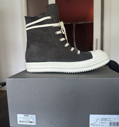 Rick Owens Ramons Dark Dust Milk