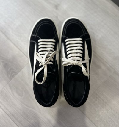 RICK OWENS STROBE SNEAKER VINTAGE BLACK SUEDE
