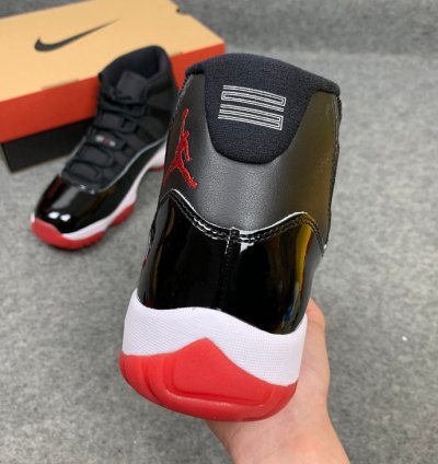 Nike Air Jordan 11 Retro Playoffs Bred (2019)
