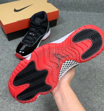 Nike Air Jordan 11 Retro Playoffs Bred (2019)