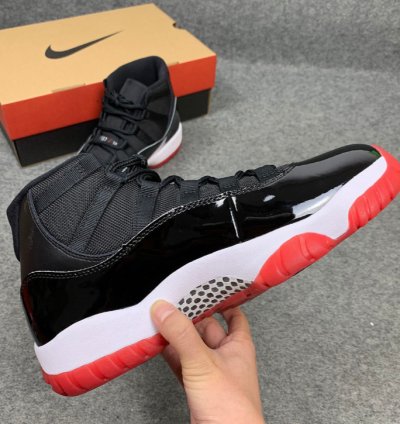Nike Air Jordan 11 Retro Playoffs Bred (2019)