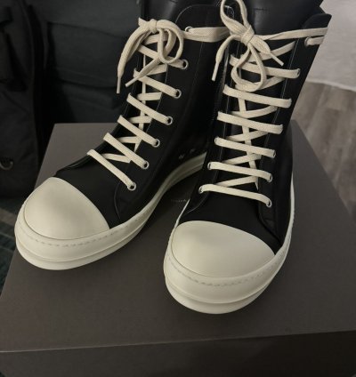 Rick Ramones High Top mainline