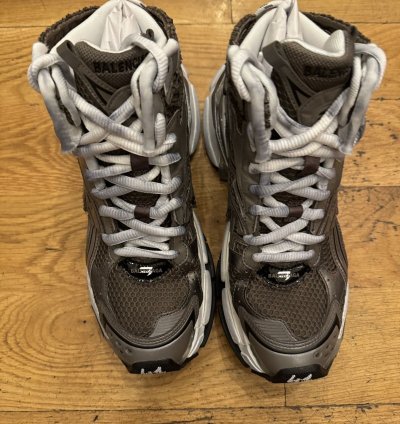 Runner High Tops
