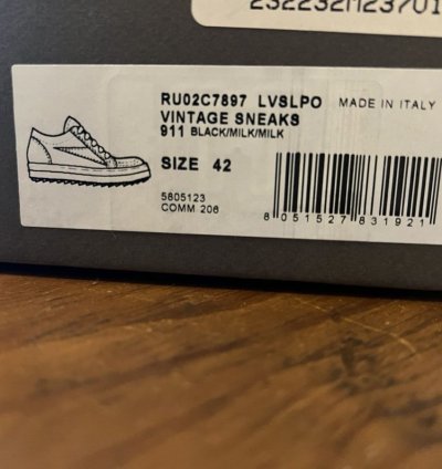 Suede leather vintage sneakers brand new
