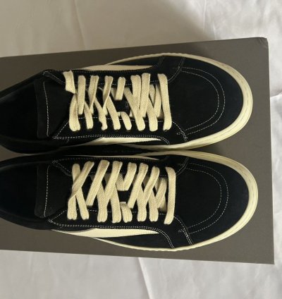 Suede leather vintage sneakers brand new