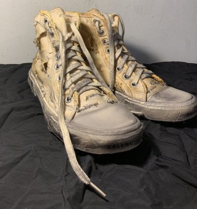 Super Destroyed Limited Edition Paris Sneakers
