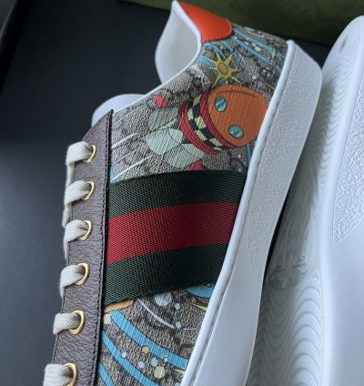 Super Runway Limited Edition Rare Gucci Logo Disney Sneaker