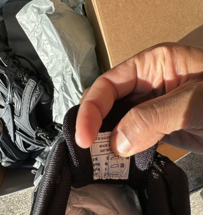 Track 2 Sneaker
