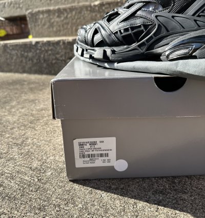 Track 2 Sneaker