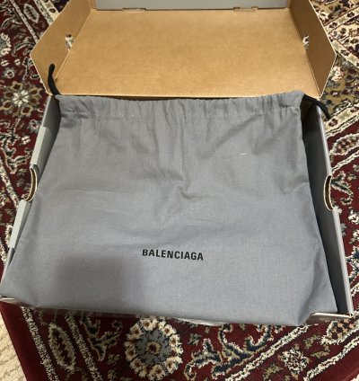 Unworn Balenciaga Red Speed Trainers in Size 44