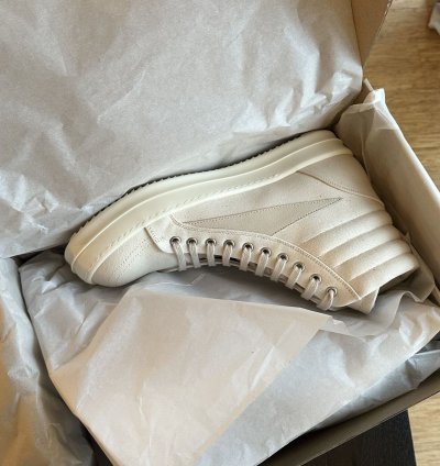 Vintage High Sneaks