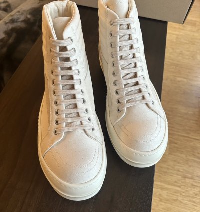Vintage High Sneaks