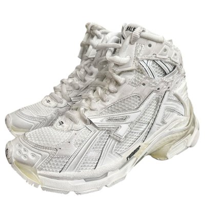 White High Top Mid Runner