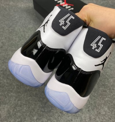 Nike Air Jordan 11 Retro Concord (2018)