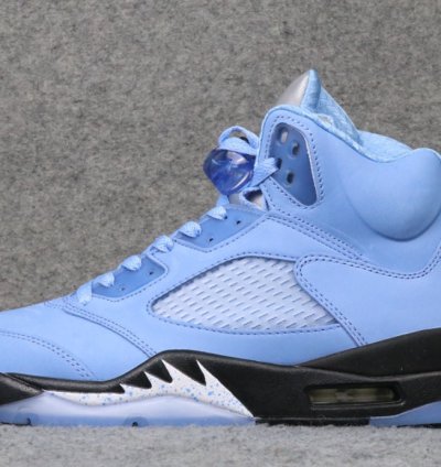 Nike Air Jordan 5 Retro UNC University Blue