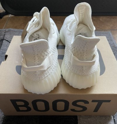 2022 Adidas Yeezy Boost 350 V2 Bone SZ US 12 5