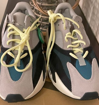 Adidas - Yeezy Boost 700 Wave Runner