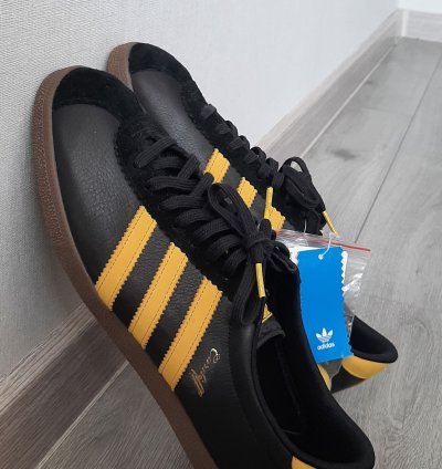 Adidas Cardiff 1 500