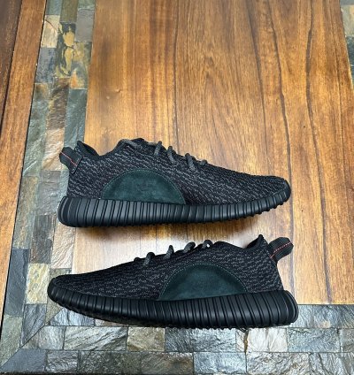 adidas Yeezy Boost 350 Pirate Black (2023) BB5350 Size 10 5