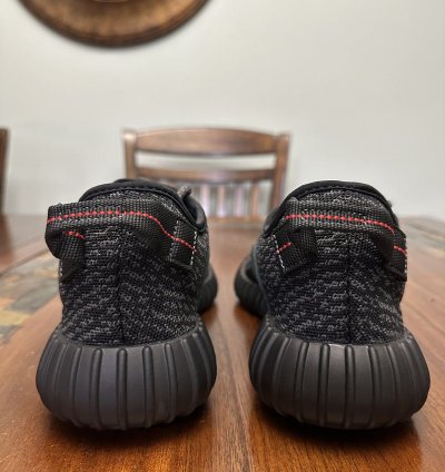 adidas Yeezy Boost 350 Pirate Black (2023) BB5350 Size 10 5