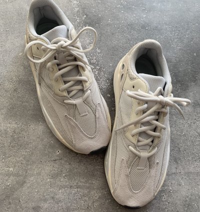 ADIDAS YEEZY BOOST 700 ANALOG US 9 EUR 42