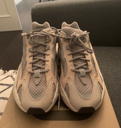 Adidas Yeezy Boost 700 V2 Cream