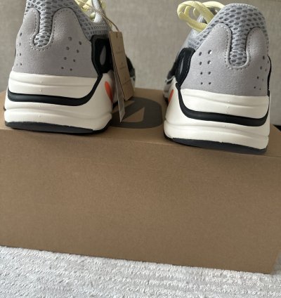 Adidas Yeezy Boost 700 Wave Runner