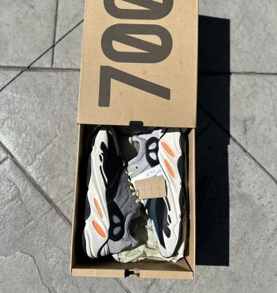 Adidas Yeezy Boost 700 Wave Runner (2023)
