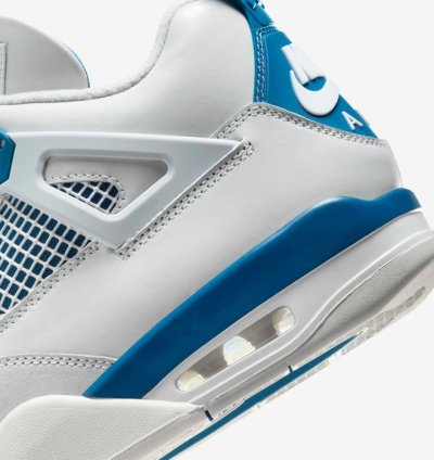 Air Jordan 4 Military Blue