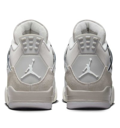 Air Jordan 4 Frozen Moments