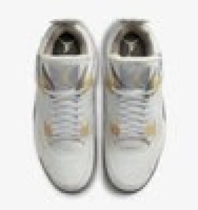 Air Jordan 4 SE Craft Photon Dust