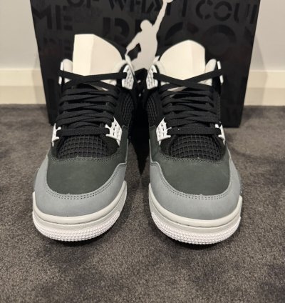 NIKE AIR JORDAN 4 RETRO FEAR