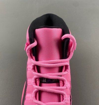 Air jordan 11 Black Powder Mid